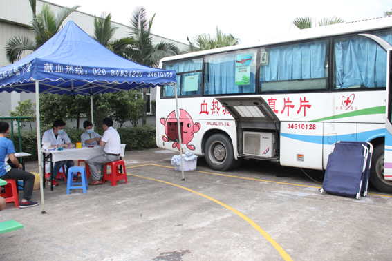 PA真人集团员工参加无偿献血活动，用爱心为生命加油